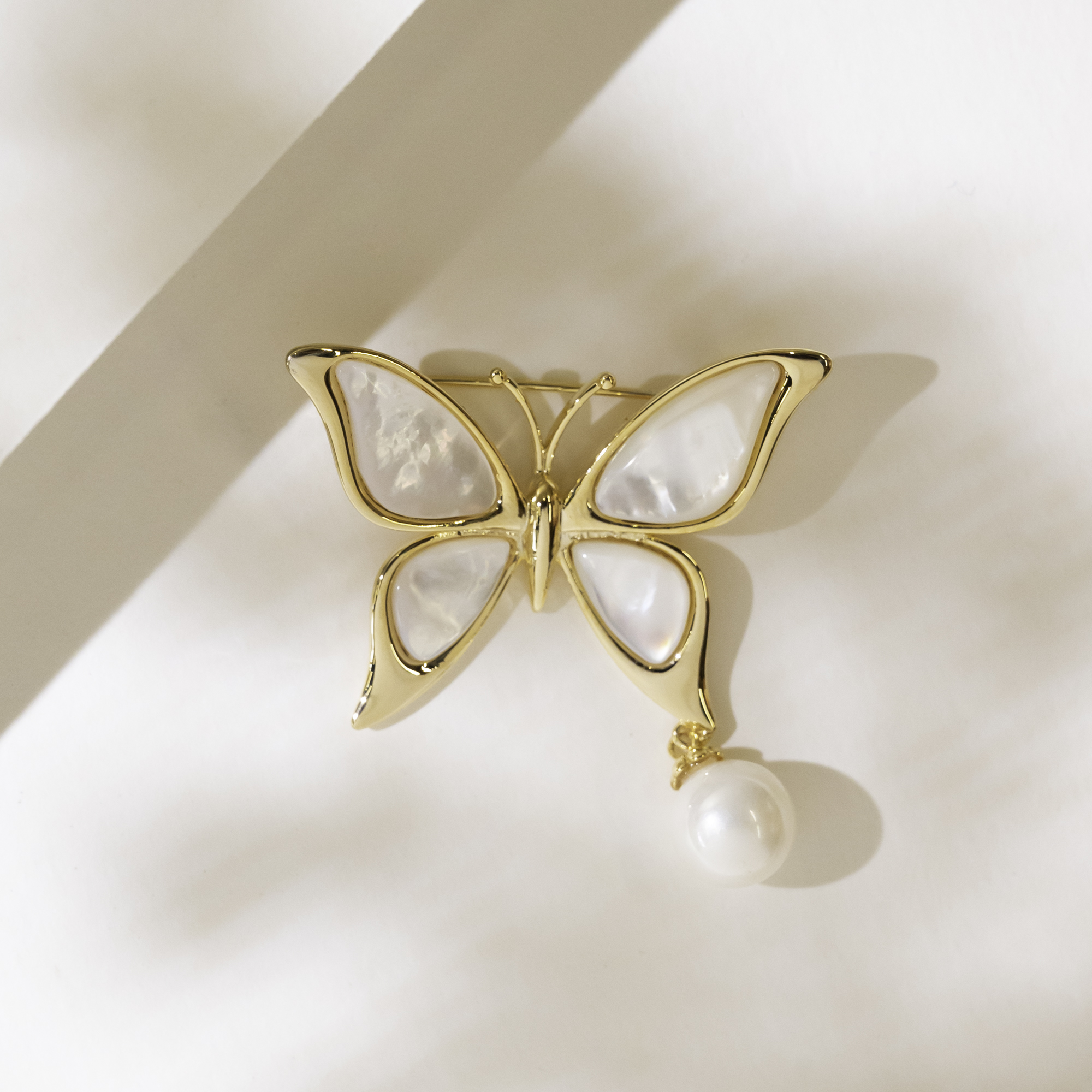 Pearl Butterfly Dangle Brooch - Image 2